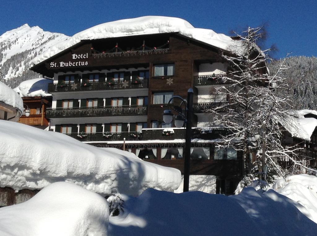 Hotel Garni St. Hubertus Madonna Kültér fotó