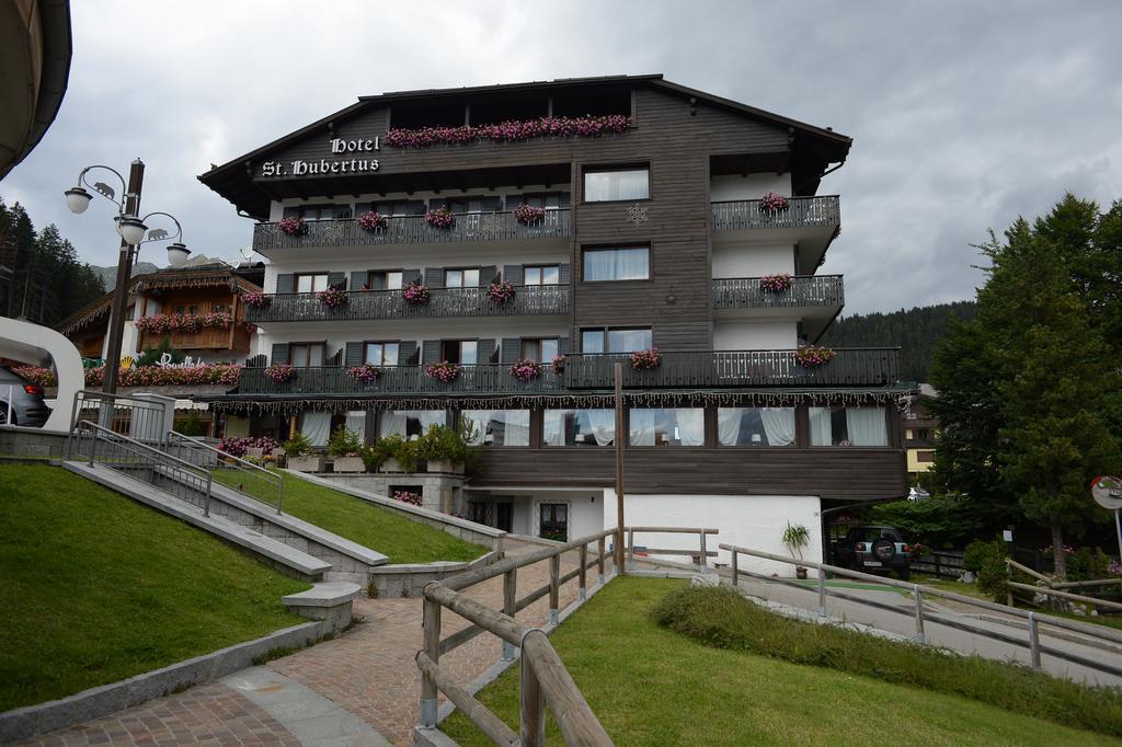 Hotel Garni St. Hubertus Madonna Kültér fotó