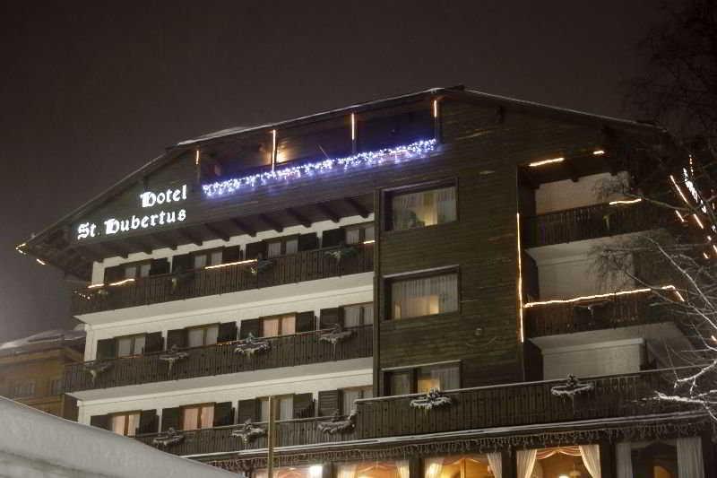 Hotel Garni St. Hubertus Madonna Kültér fotó