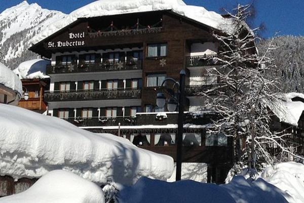 Hotel Garni St. Hubertus Madonna Kültér fotó