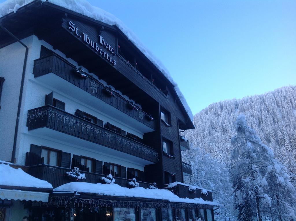 Hotel Garni St. Hubertus Madonna Kültér fotó